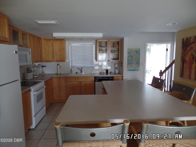 Building Photo - 815 S Ocean Shore Blvd