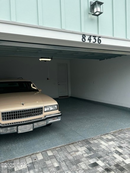 Building Photo - 8436 Coral Reef Wy