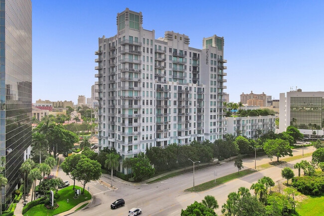 Building Photo - 300 S Australian Ave