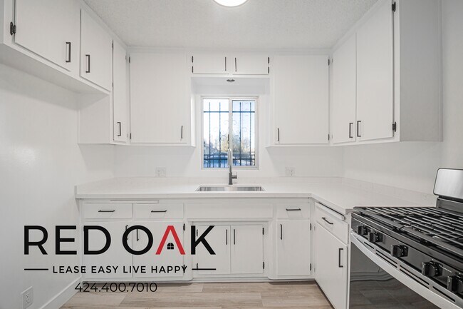 Building Photo - 6501 Cherry Ave