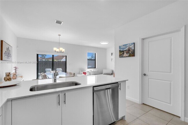 Building Photo - 11904 SW 247th Ter