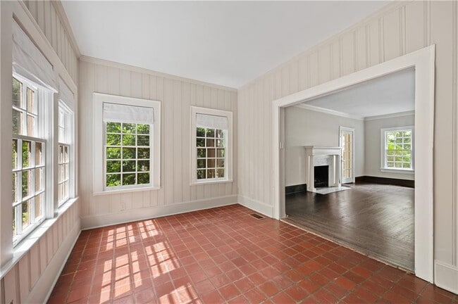 Building Photo - 1337 Briarcliff Rd NE