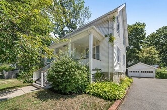 Building Photo - 55 Cottage St