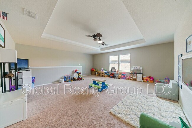 Building Photo - 27326 Trinity Cross