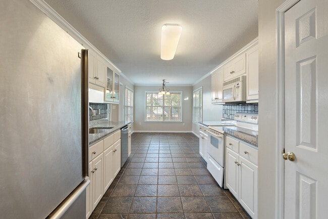 Building Photo - 391 Sandleton Way