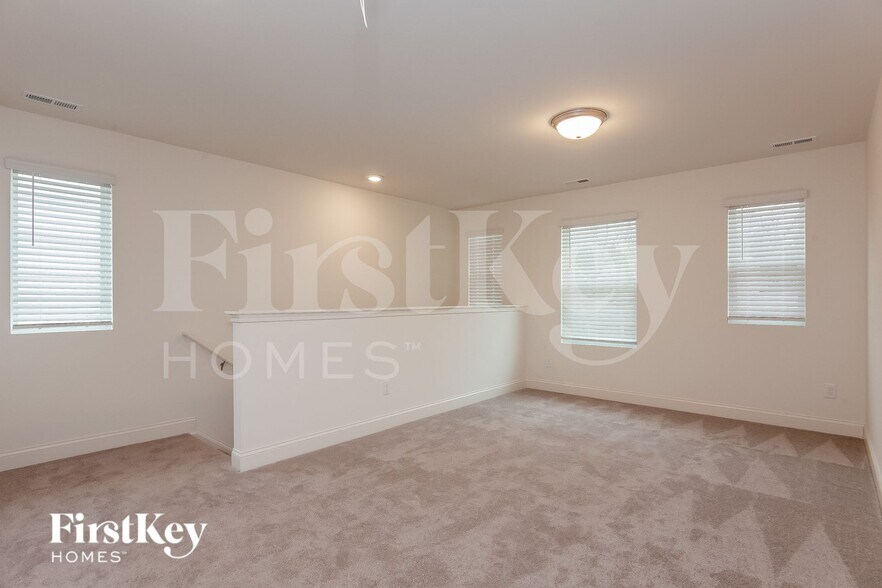 Building Photo - 9529 Blue Knoll Ct