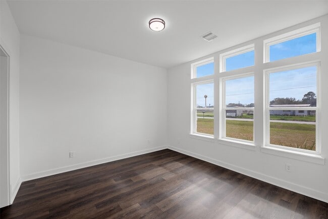 Building Photo - 7440 Avenue E