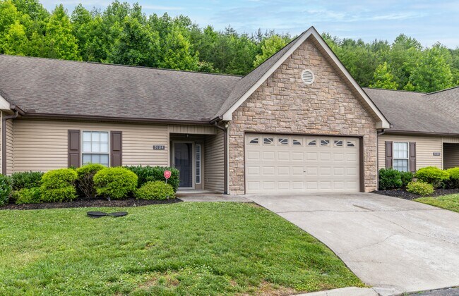 Building Photo - 5104 Cates Bend Way