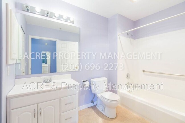 Building Photo - 524 6th Ave W