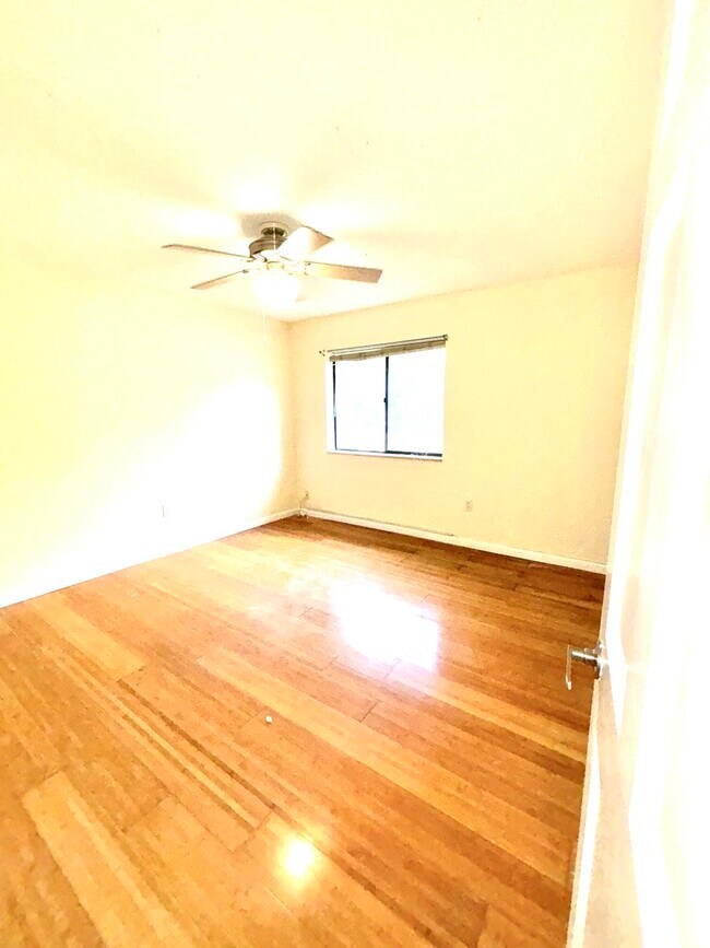 Building Photo - 4807 Esedra Ct