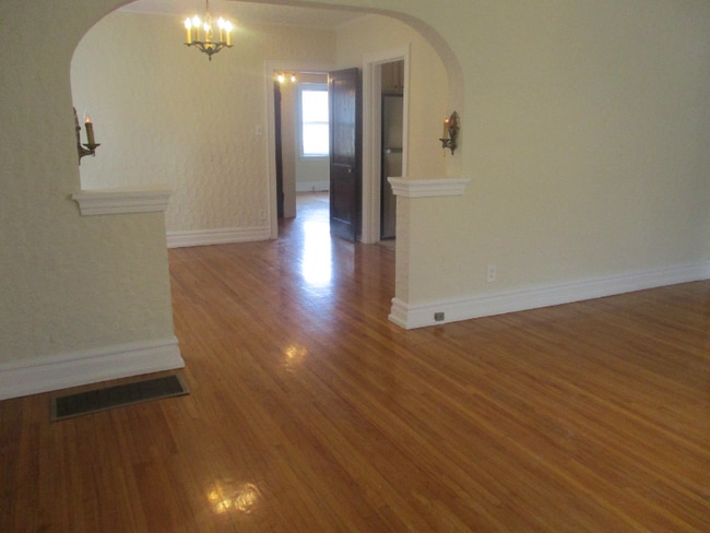 Building Photo - 1079 Terrace Dr