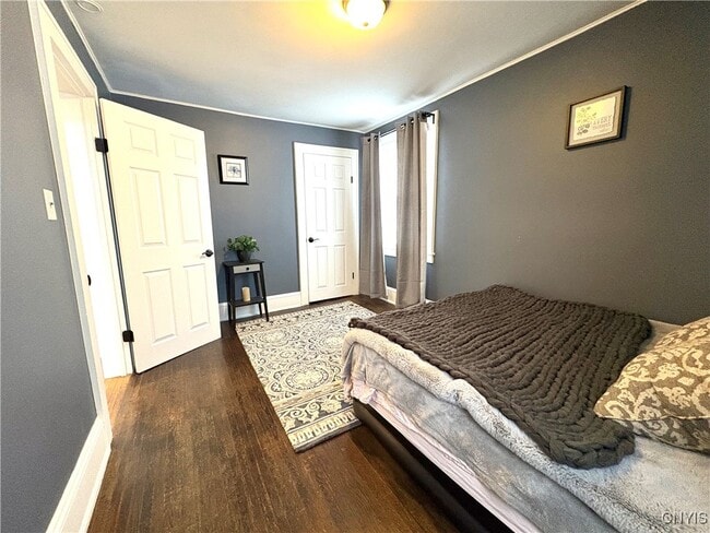 Building Photo - 124 Curtis Pl