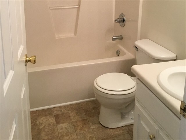 Building Photo - 103 Wimbledon Ct