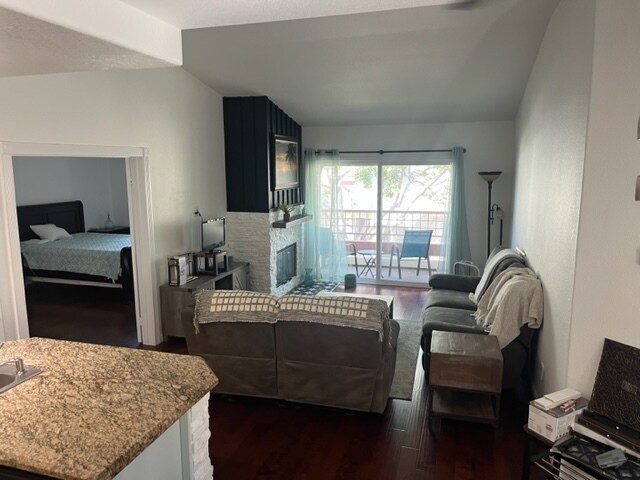 Building Photo - 405 Stoney Point Way