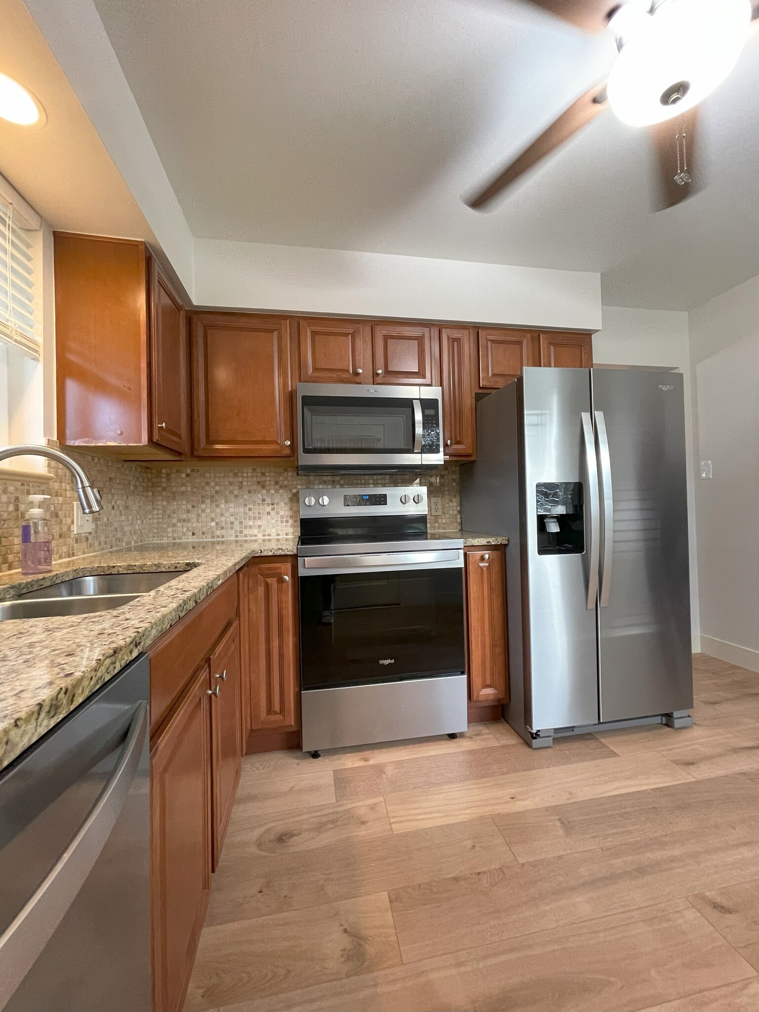 Kitchen - 4665 Field St