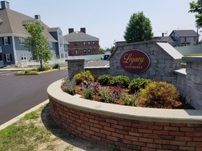 Building Photo - 59 Pearl St