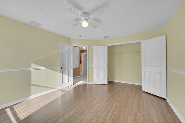 Building Photo - 2518 SE Cooper Ln