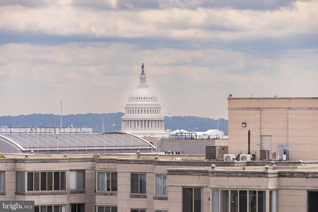 Building Photo - 555 Massachusetts Ave NW