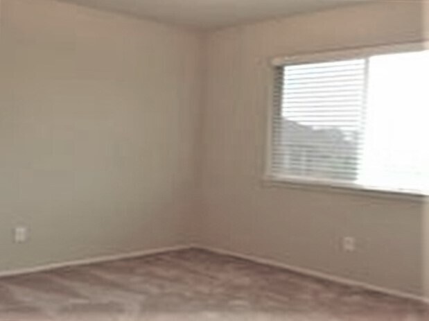 Building Photo - 156 Weston Ct