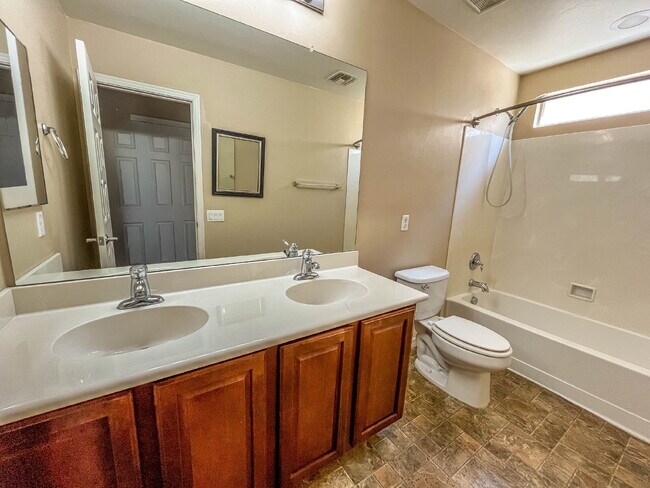 Building Photo - Spacious Rancho Sahuarita Home with Solar, 3-Car Garage, Desert Views and Oversized Loft $500 off...