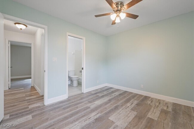 Building Photo - 3297 Royal Canadian Trace