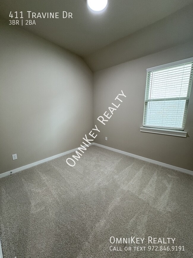Building Photo - 411 Travine Dr
