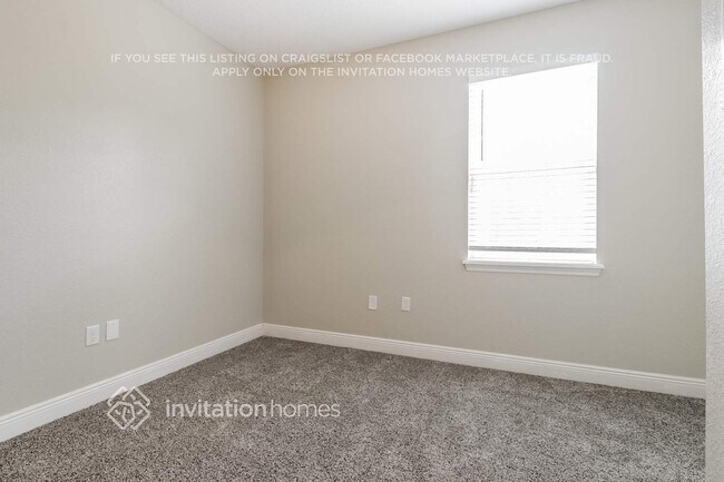 Building Photo - 521 Hibiscus Cove Dr