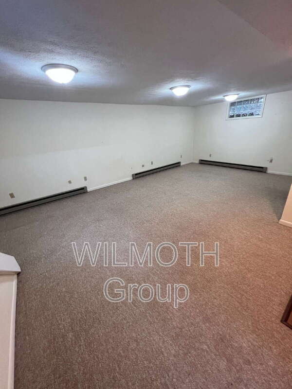 Building Photo - 5226 N College Ave