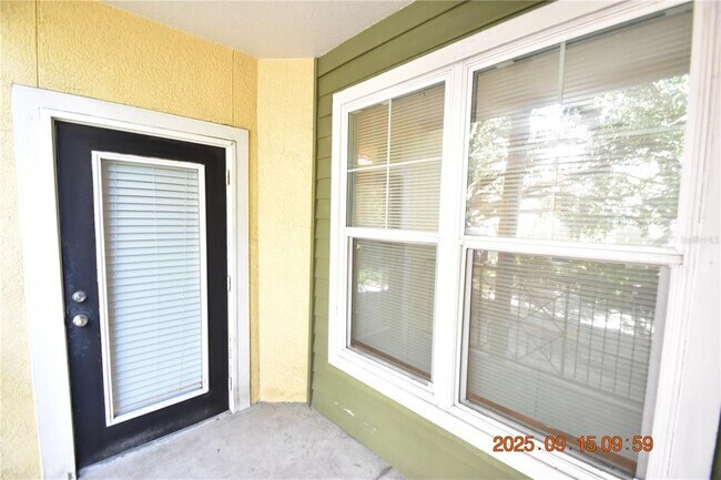 Building Photo - 1810 E Palm Ave