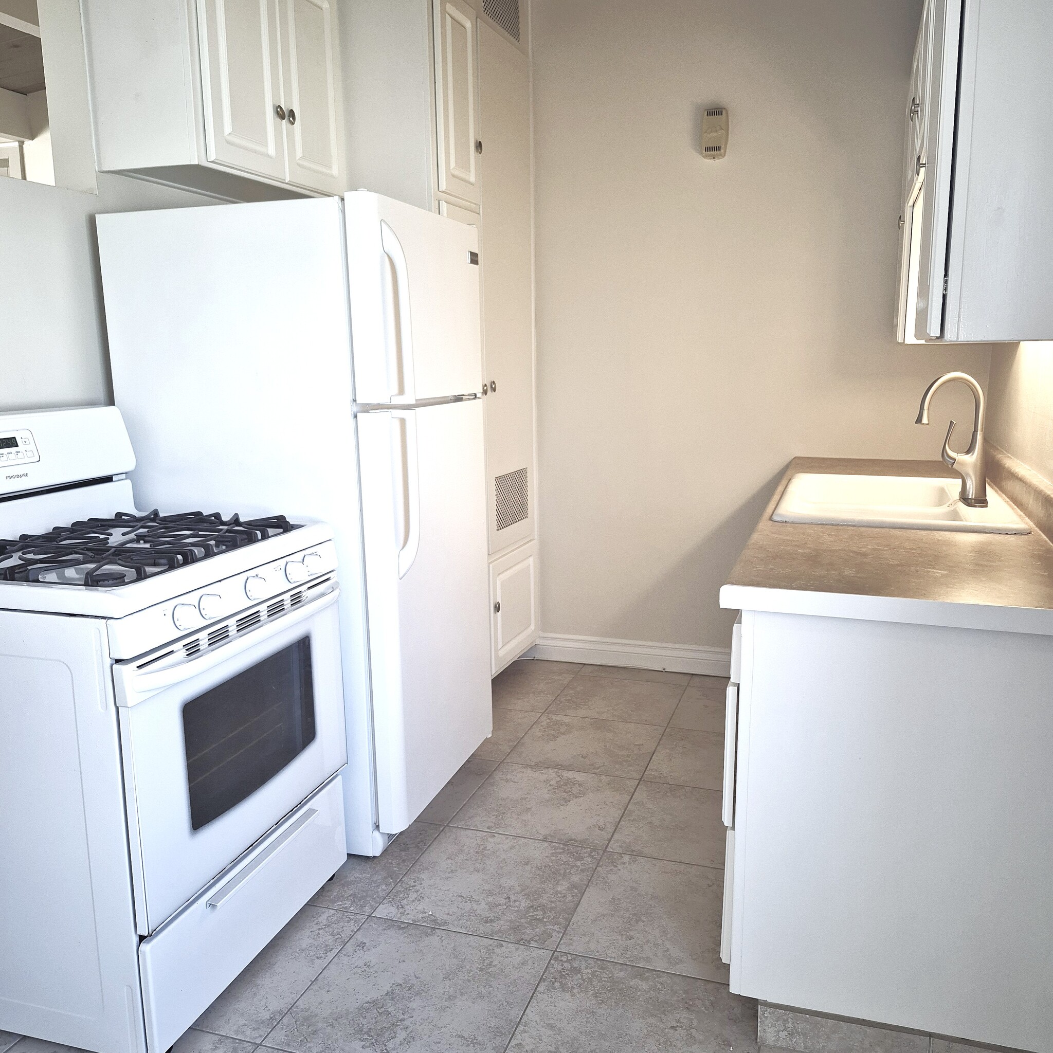 Building Photo - 312 Avenida Cabrillo