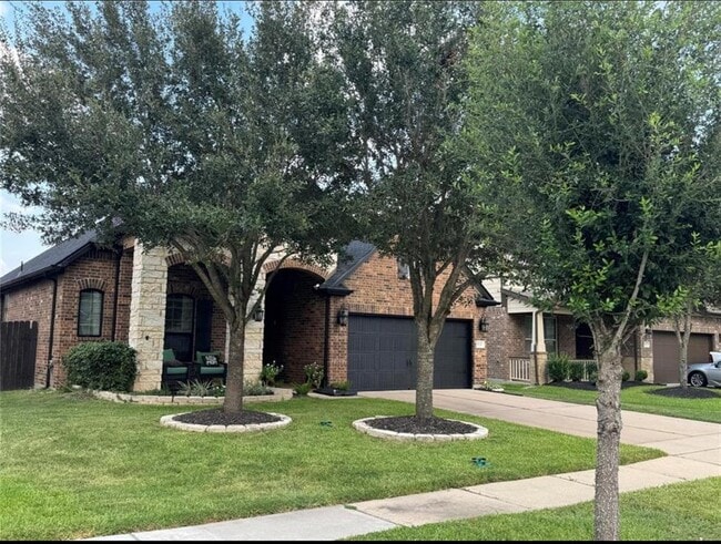 Primary Photo - 8126 W Pine Creek Bend