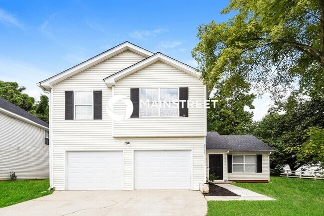 Primary Photo - 3 Bedroom Pet-Friendly Home in DECATUR, GA...