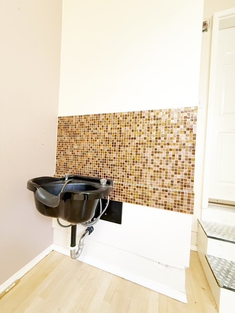 Building Photo - 1059 NW Gladiola Ct