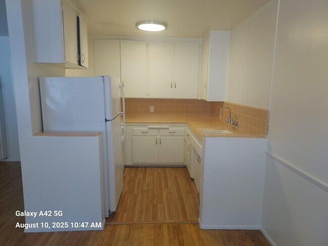 Building Photo - 11100-11126 National Blvd