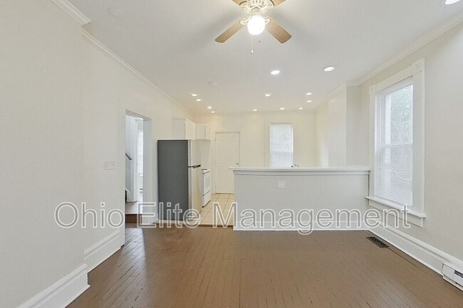 Building Photo - 1695 E Weber Rd