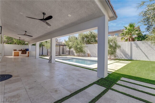 Building Photo - 10018 Twilight Canyon Ct
