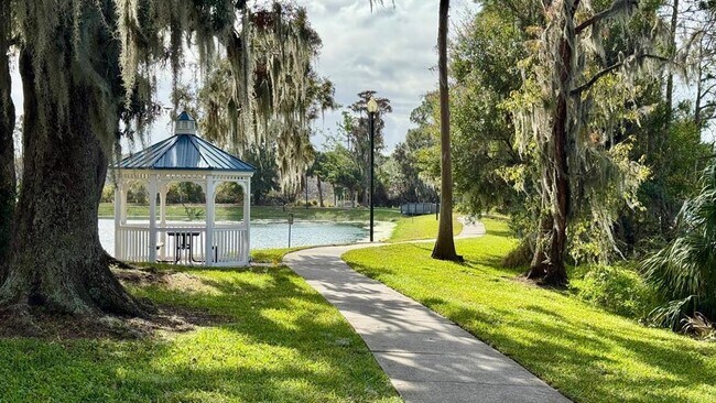 Building Photo - 6413 Astor Village Ave