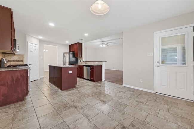 Building Photo - 3327 Tall Sycamore Trail