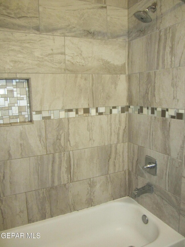 Building Photo - 323 Malta St