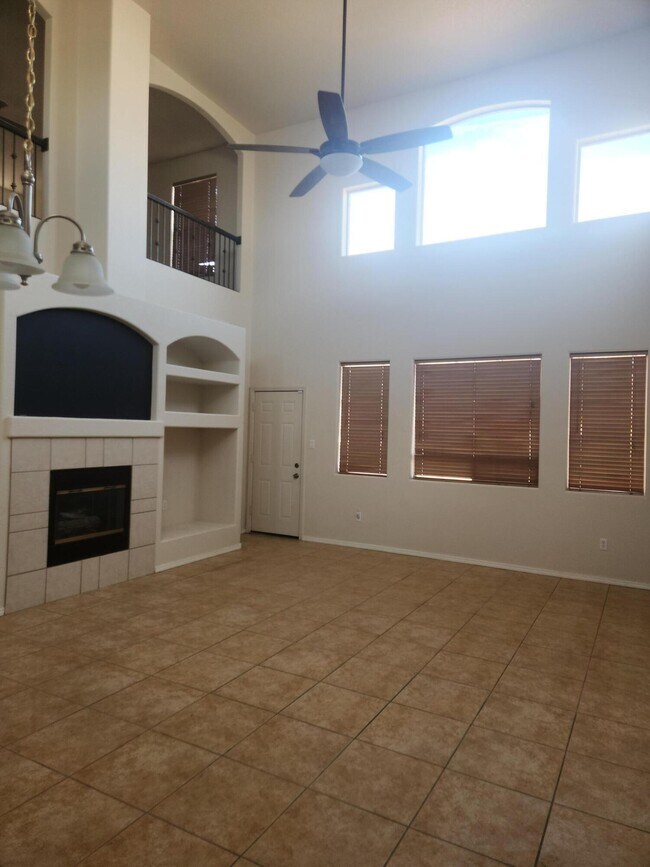 Building Photo - 2421 Falesco Rd SE