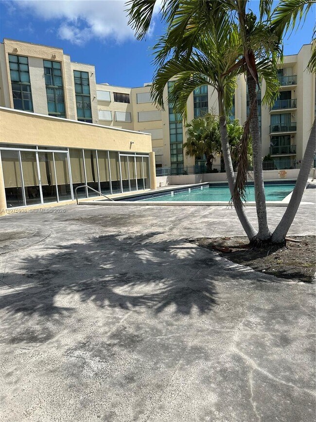 Building Photo - 2055 SW 122nd Ave