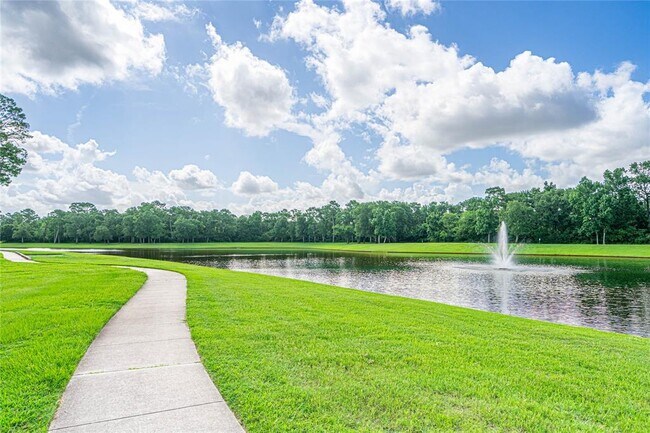 Building Photo - 2418 Hendricks Lakes Dr