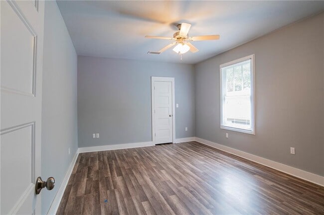 Building Photo - 358 Rapier Ave