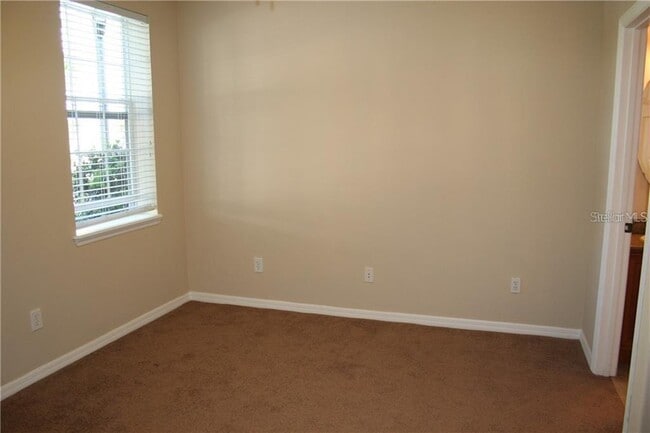Building Photo - 1438 Chatfield Pl