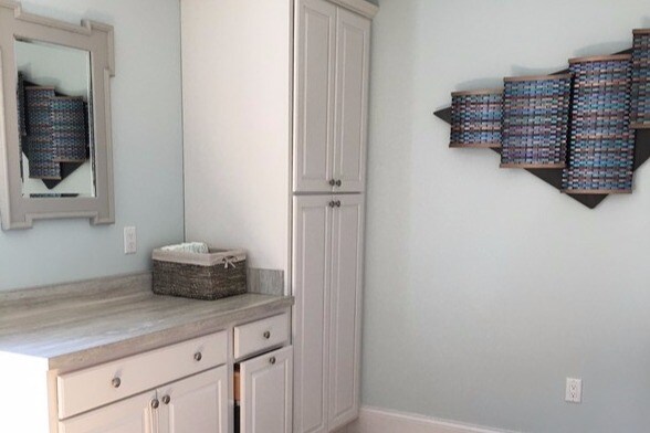 Laundry room - 2547 S Shore Dr