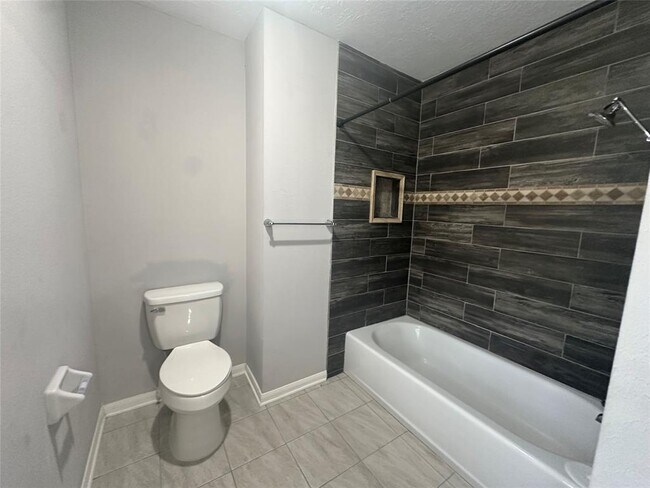 Building Photo - 11610 Cypresswood Dr