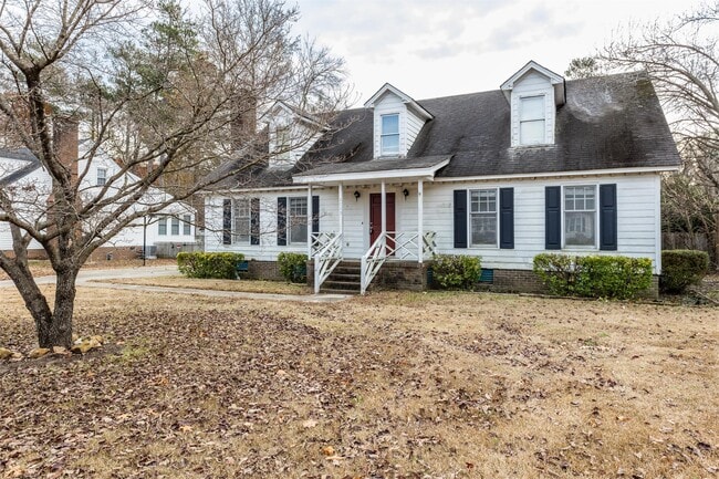 Building Photo - 1719 Centre St W