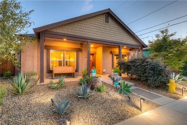 Primary Photo - Coming Soon 3Bed 2bath 2016 Build!! One ti...