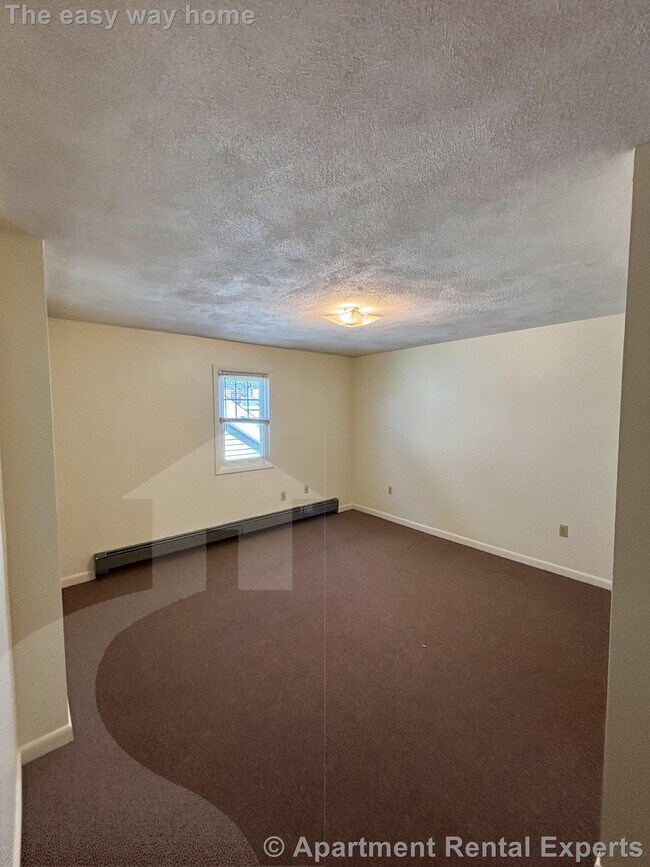 Building Photo - 569 Somerville Ave