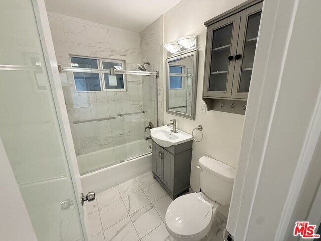 Building Photo - 1321 Laurel Ave